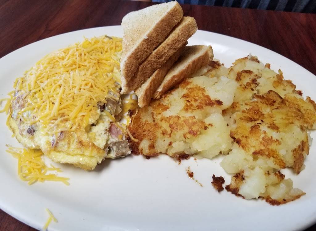 Hugos Family Restaurant | restaurant | 543 W Main St, Jenks, OK 74037, USA | 9182984483 OR +1 918-298-4483