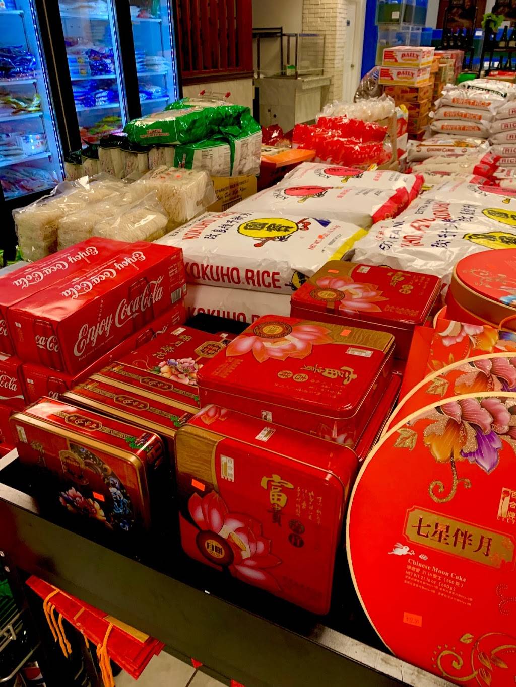 International Market | restaurant | 7306 Lake Worth Rd, Lake Worth, FL 33467, USA | 5619681556 OR +1 561-968-1556