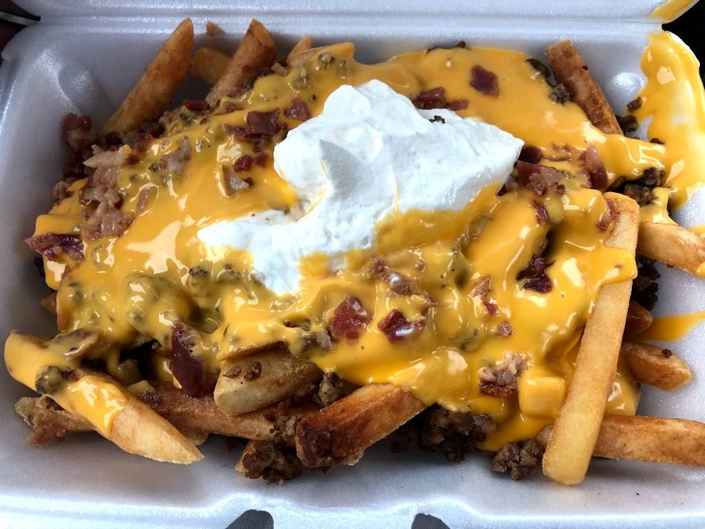 Riverview grill | restaurant | 806 Riverview Dr, Kalamazoo, MI 49048, USA | 2694432100 OR +1 269-443-2100