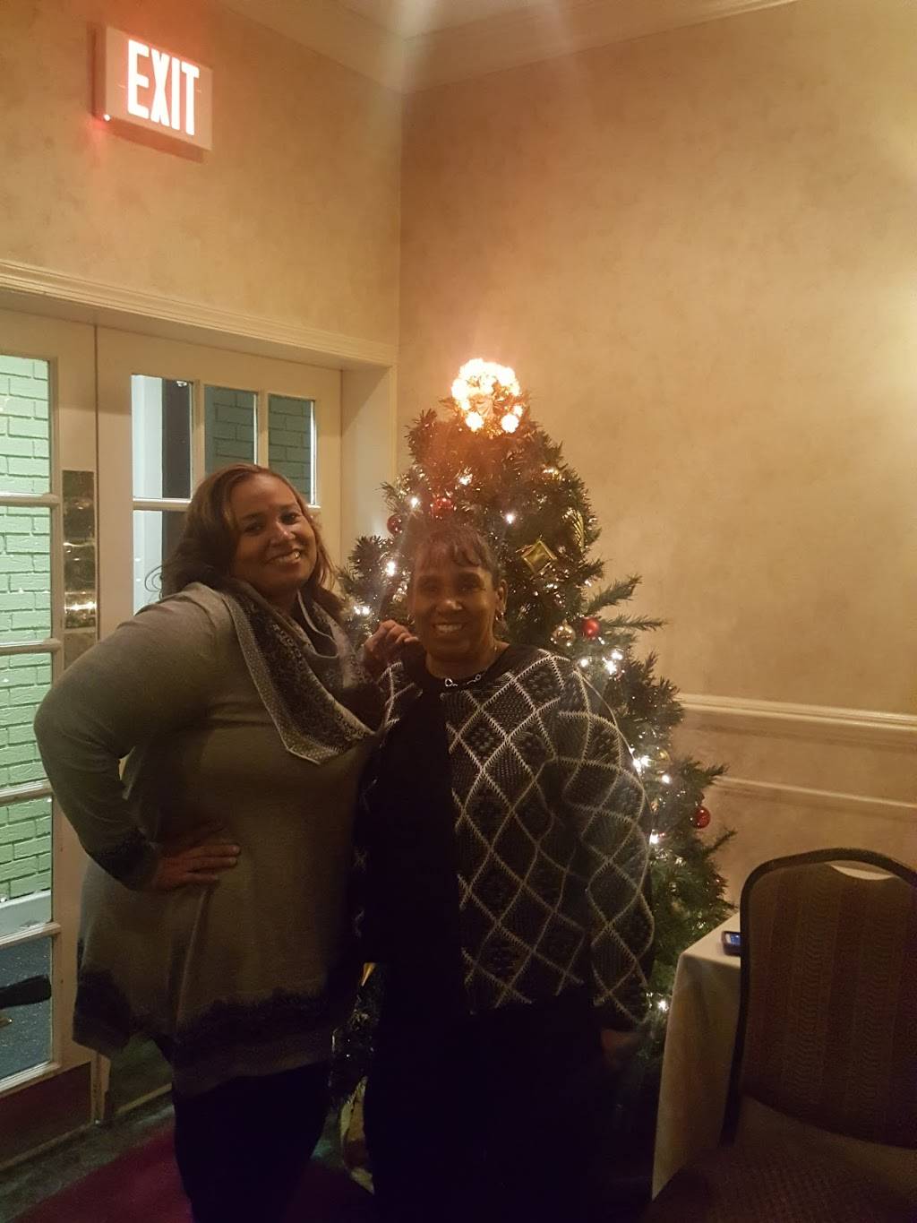 Little Grove Deli & Carryout | meal takeaway | 705 N Hammonds Ferry Rd, Linthicum Heights, MD 21090, USA | 4106368989 OR +1 410-636-8989