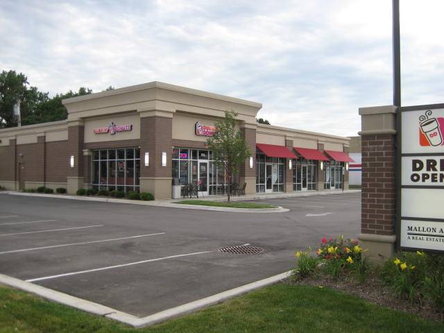 Dunkin | cafe | 956 E Roosevelt Rd, Wheaton, IL 60187, USA | 6306822580 OR +1 630-682-2580