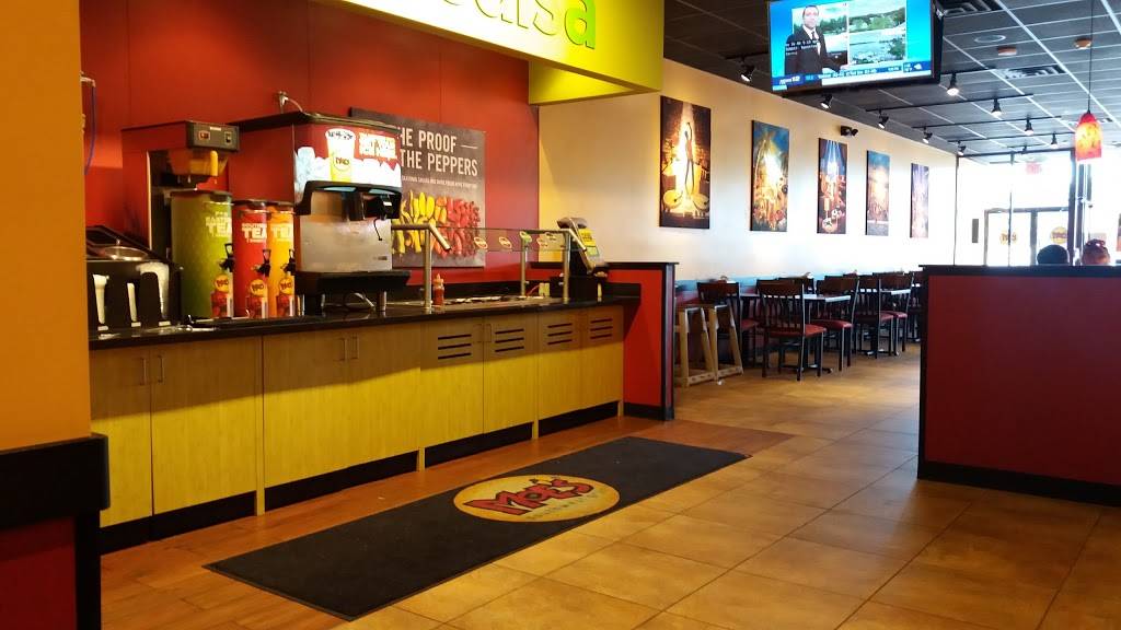 Moes Southwest Grill | restaurant | 1081 Old Country Rd, Riverhead, NY 11901, USA | 6317409152 OR +1 631-740-9152