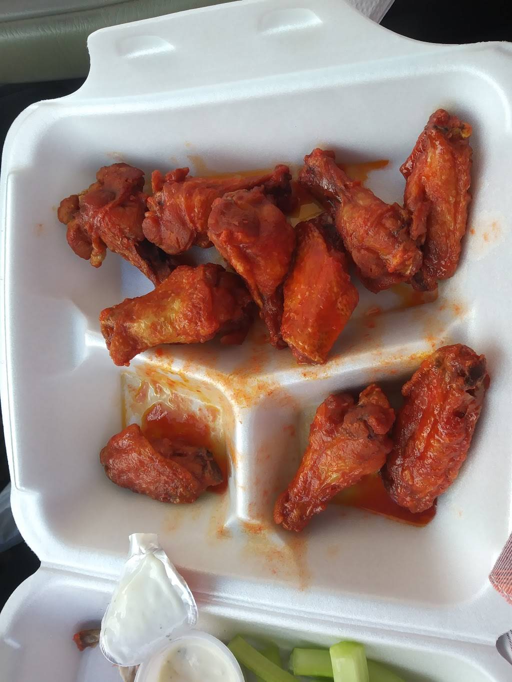 Blazers Hotwings Of Elberton | restaurant | 500 Hartwell Hwy, Elberton, GA 30635, USA | 7062131372 OR +1 706-213-1372