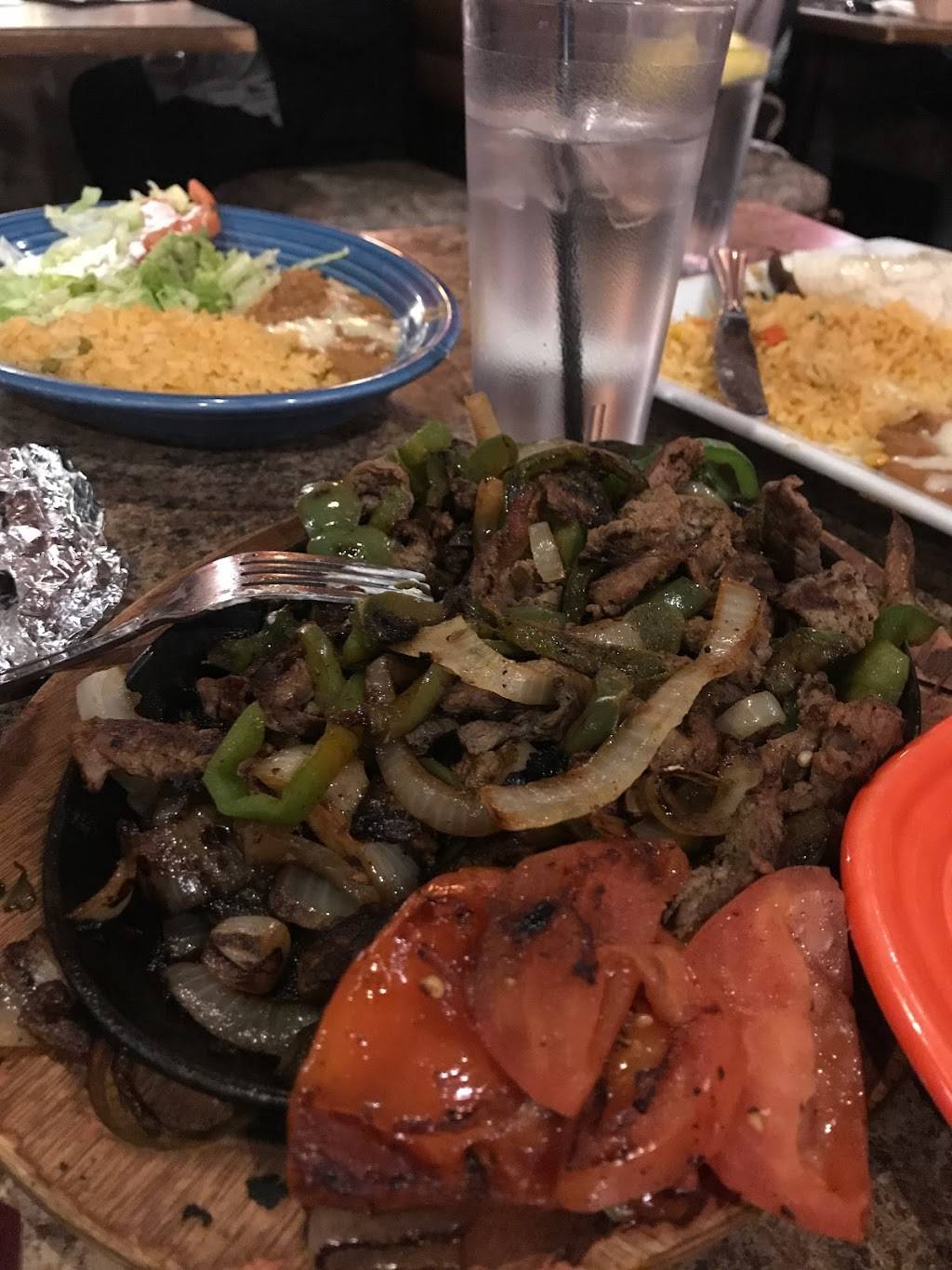 Sol de Mexico Bar & Grill | restaurant | 191 Mechanic St, Bellingham, MA 02019, USA | 5089664000 OR +1 508-966-4000