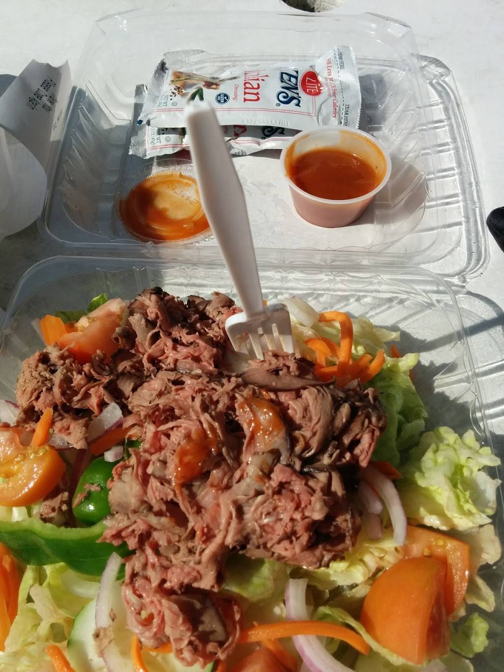 Bill & Bobs Roast Beef | restaurant | 9 Bridge St, Salem, MA 01970, USA | 9787449835 OR +1 978-744-9835