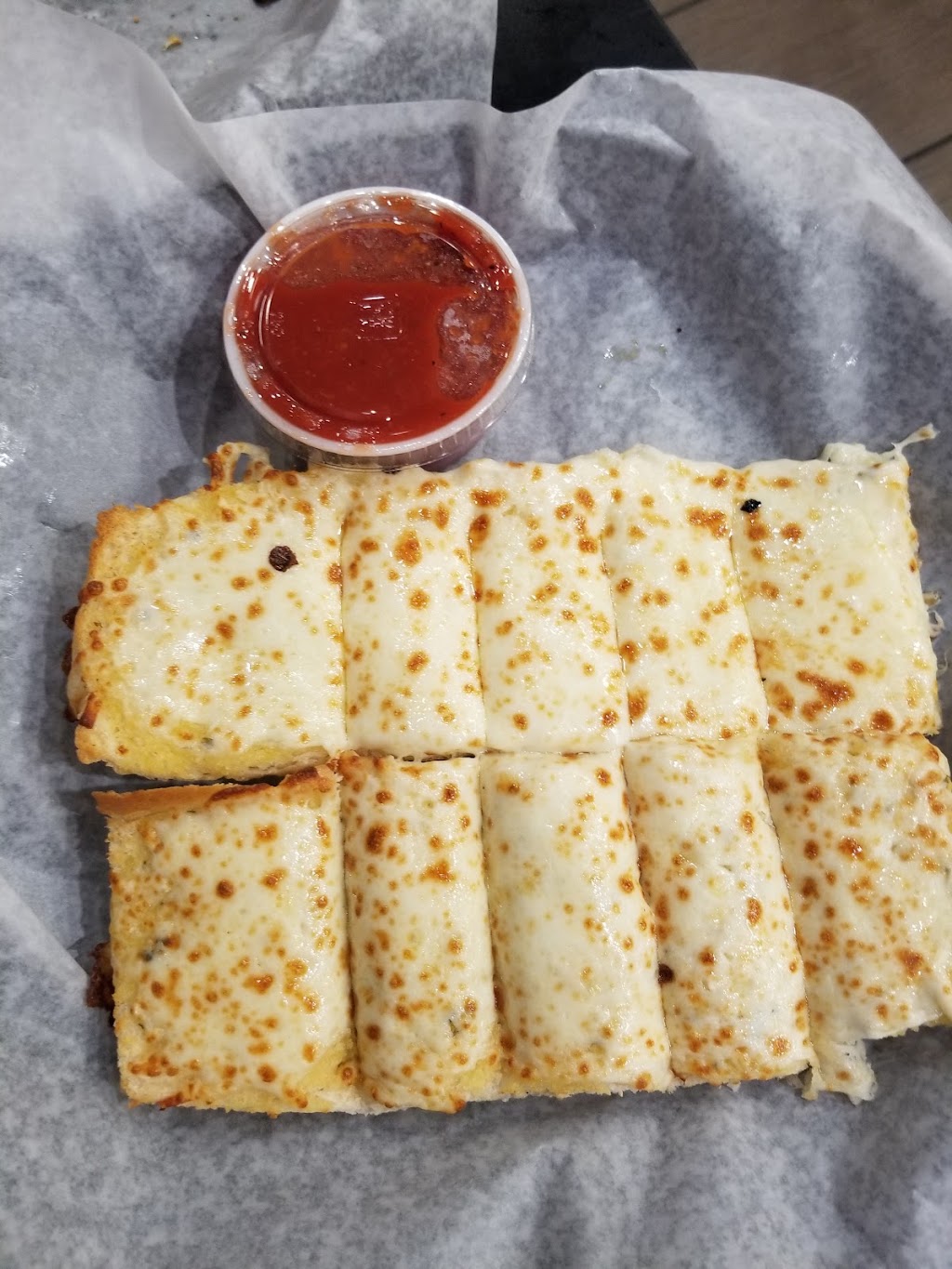 Santinos Pizza & Grinders | restaurant | 8102 N Davis Hwy, Pensacola, FL 32514, USA | 8506371165 OR +1 850-637-1165