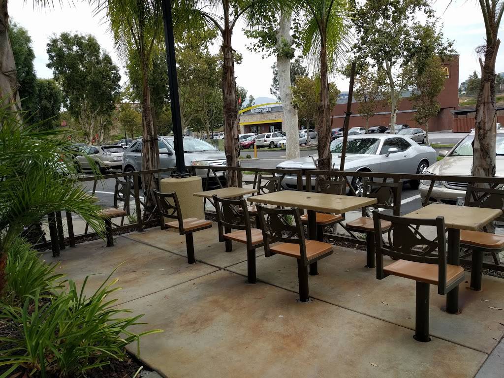 Taco Bell | meal takeaway | 22300 Old Canal Rd, Yorba Linda, CA 92887, USA | 7142833305 OR +1 714-283-3305