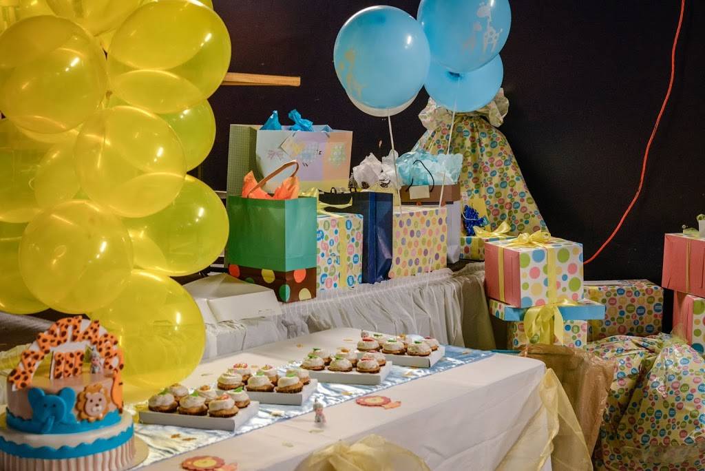 Leylas Restaurant | restaurant | 5607 Sargent Rd, Chillum, MD 20782, USA | 3018532233 OR +1 301-853-2233