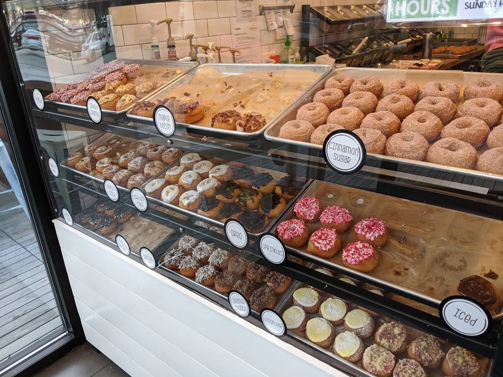 DaVincis Donuts | cafe | 3393 Peachtree Rd, Atlanta, GA 30326, USA | 6788971865 OR +1 678-897-1865
