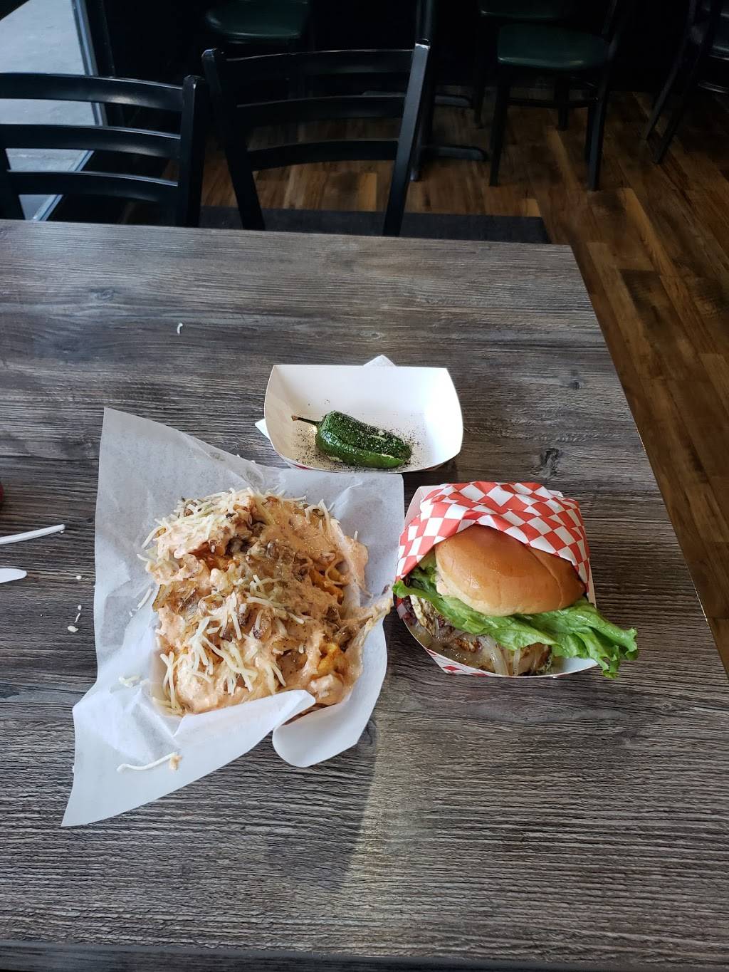 Hole in the Wall Burger | restaurant | 25262 Jeronimo Rd, Lake Forest, CA 92630, USA | 9493289049 OR +1 949-328-9049