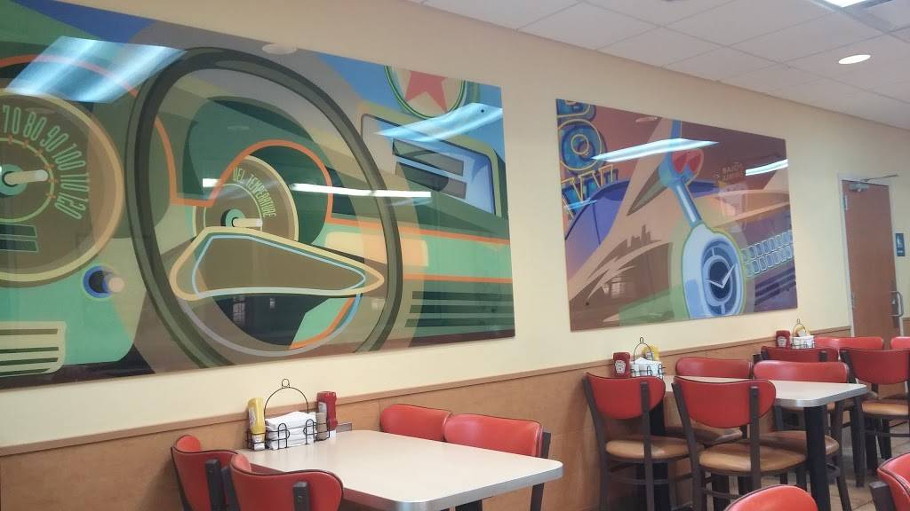 A&W Restaurant | restaurant | 1196 Westowne Dr, Neenah, WI 54956, USA | 9207516847 OR +1 920-751-6847