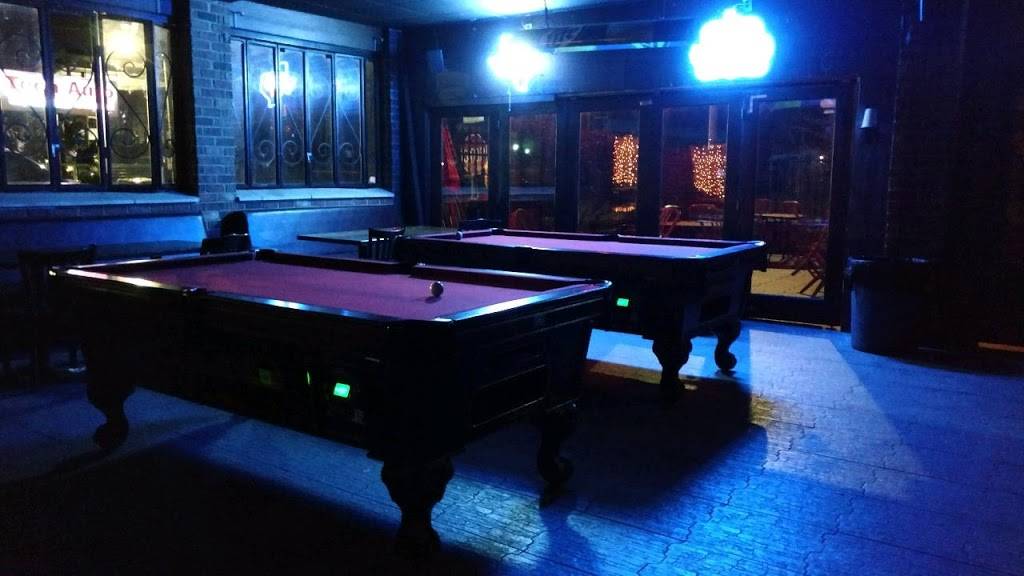 Darwins Pub | restaurant | 33 Waugh Dr, Houston, TX 77007, USA | 8329402420 OR +1 832-940-2420