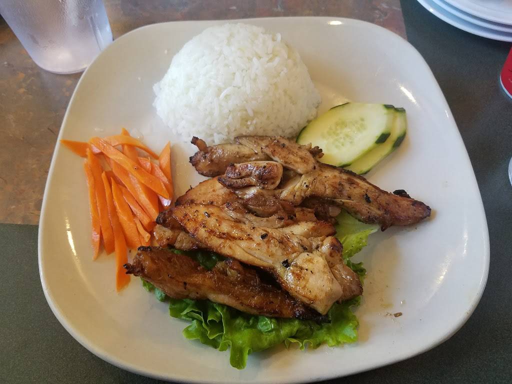 Pho Cam Ly | restaurant | 3814 Magazine St, New Orleans, LA 70115, USA | 5046444228 OR +1 504-644-4228