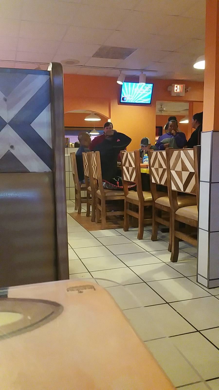 La Carreta Restaurant | restaurant | 4252 Fort Henry Dr, Kingsport, TN 37663, USA | 4232390014 OR +1 423-239-0014