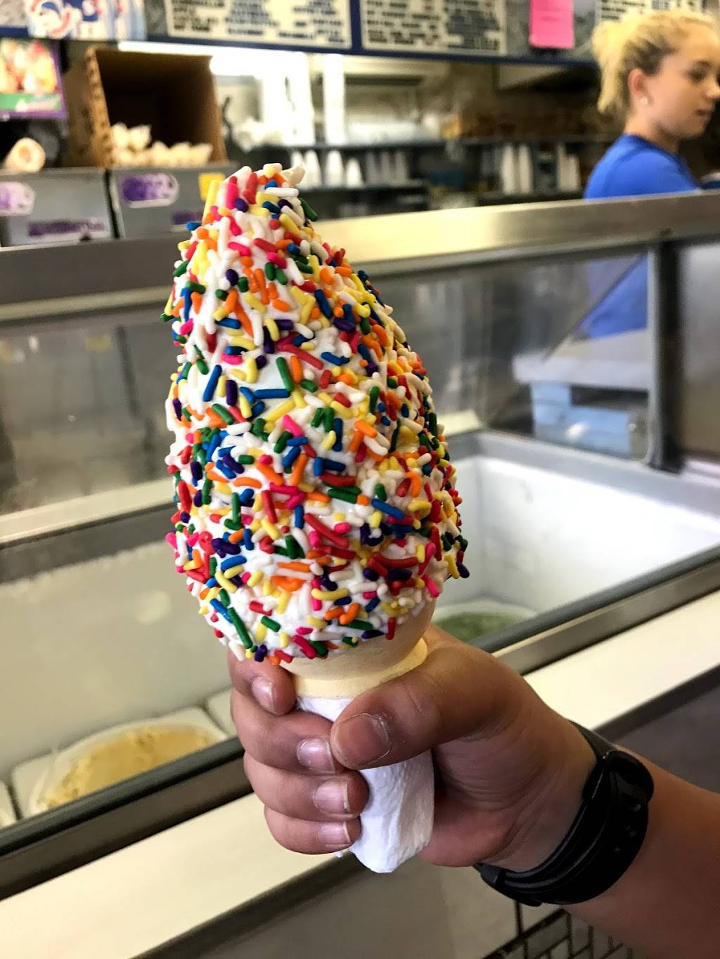 Dairy Creme Corner | restaurant | 187 Homewood Ave, Fairmont, WV 26554, USA | 3043666809 OR +1 304-366-6809