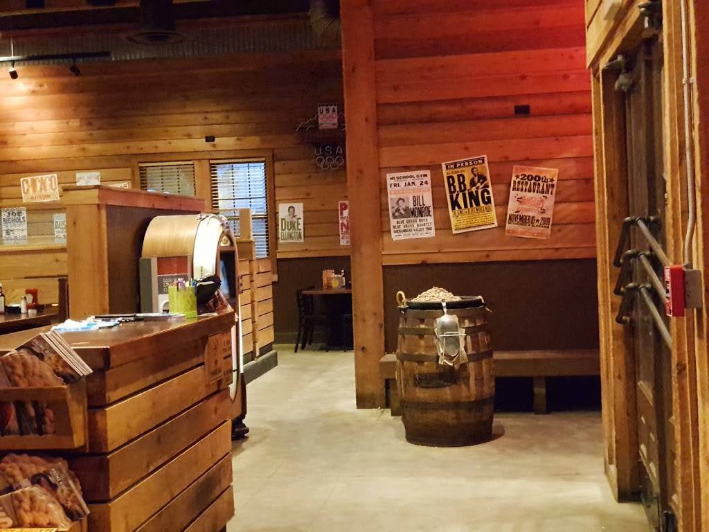 Logans Roadhouse | restaurant | 720 Brown Rd, Auburn Hills, MI 48326, USA | 2483917600 OR +1 248-391-7600