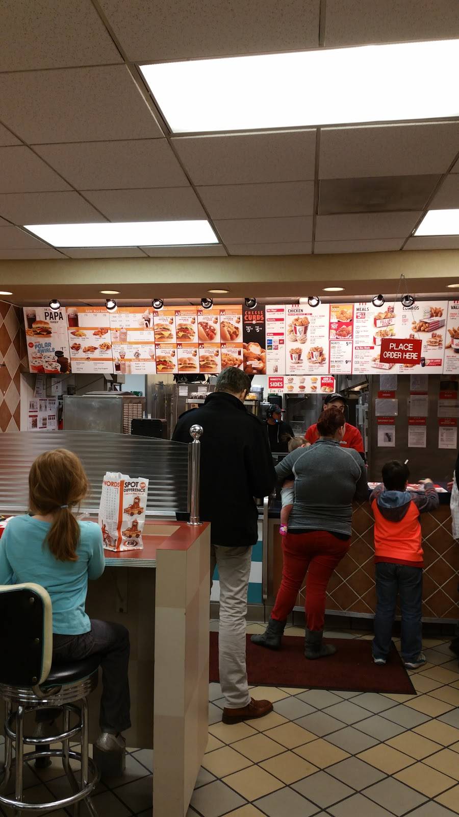 A&W Restaurant | restaurant | 8131 SE Powell Blvd, Portland, OR 97206, USA | 5037751578 OR +1 503-775-1578