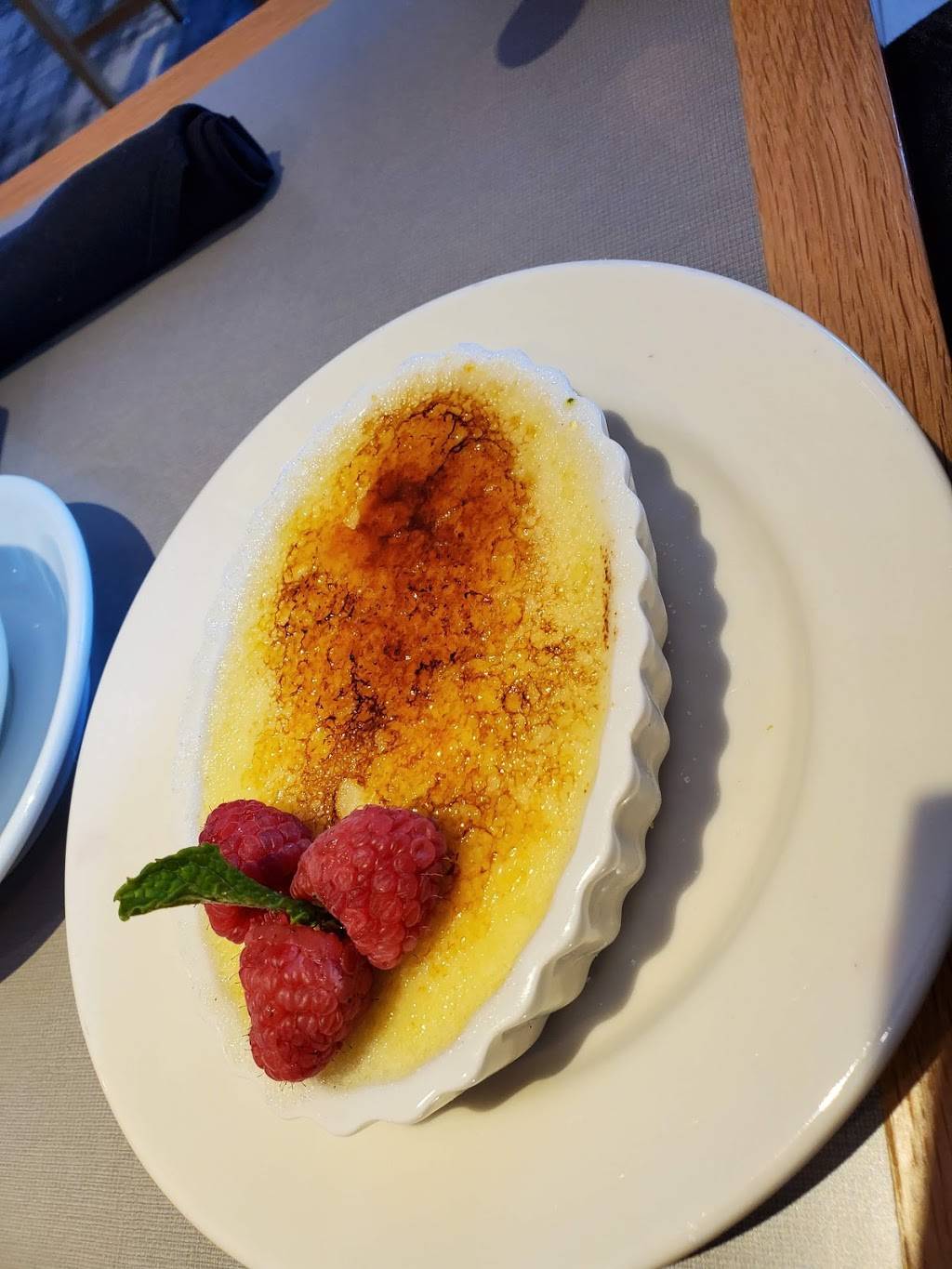 Bazille | restaurant | 100 N Water St Ste A, Norwalk, CT 06854, USA | 2036422655 OR +1 203-642-2655