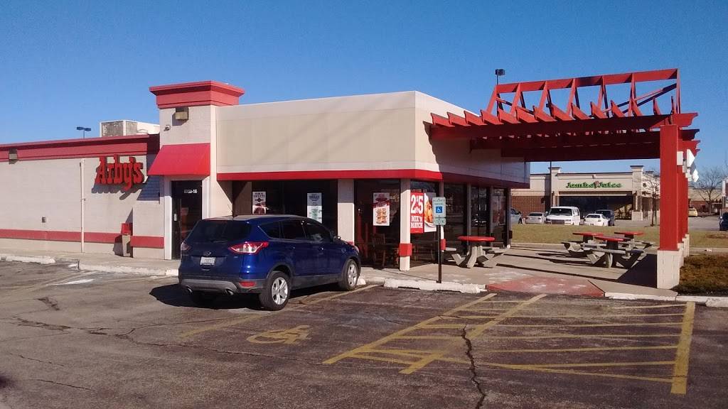 Arbys | restaurant | 6000 Northwest Hwy, Crystal Lake, IL 60014, USA | 8154552346 OR +1 815-455-2346