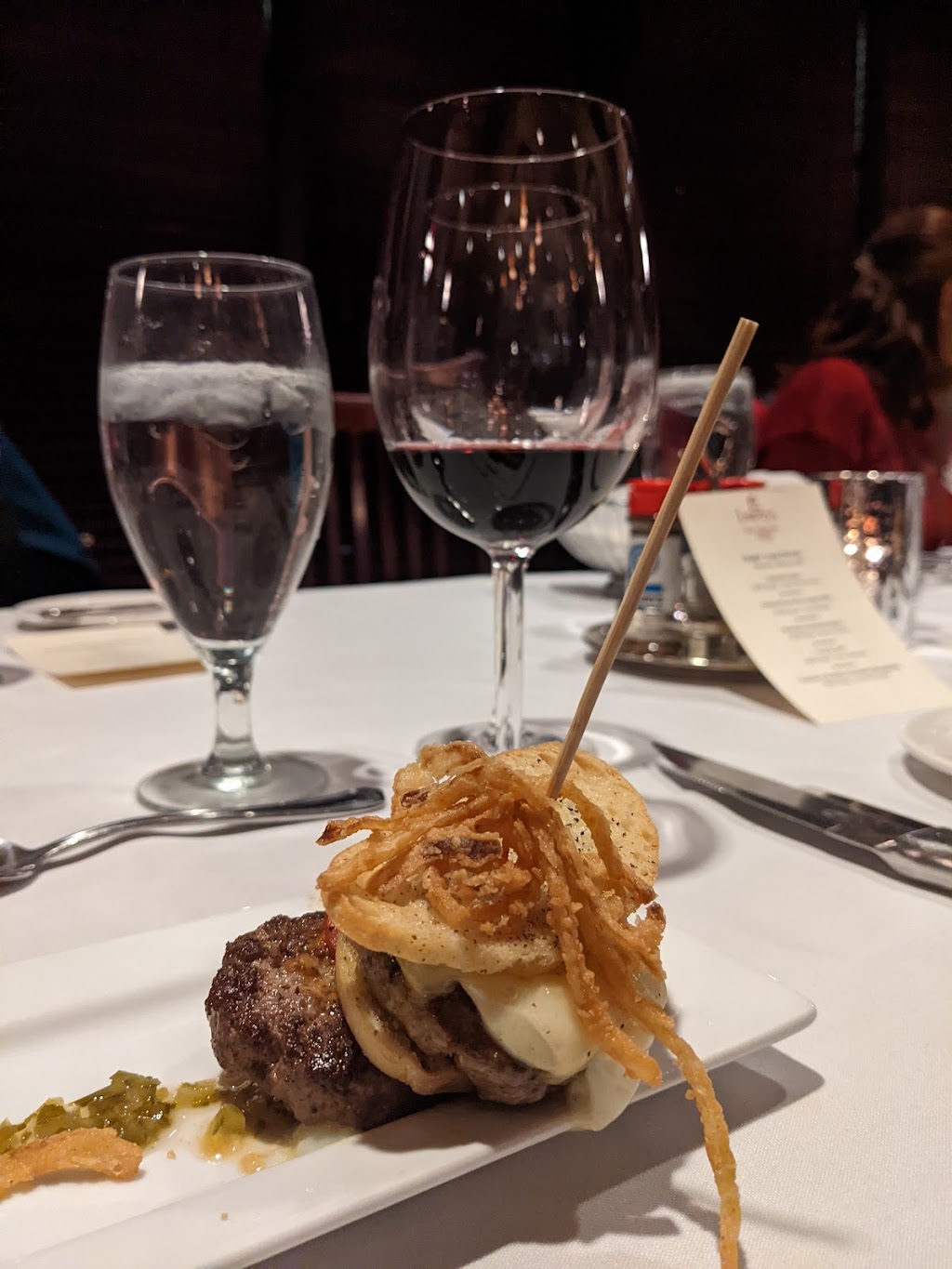 Lawrys The Prime Rib | restaurant | 14655 Dallas Pkwy, Dallas, TX 75254, USA | 9725036688 OR +1 972-503-6688