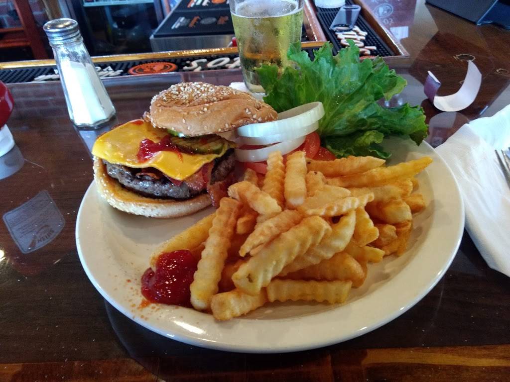 Sidelines Grill | restaurant | 3011 Longford Dr, Spring Hill, TN 37174, USA | 6153928043 OR +1 615-392-8043