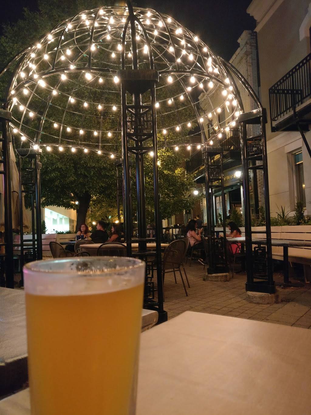 Cowboy Monkey | restaurant | 6 Taylor St, Champaign, IL 61820, USA | 2173982688 OR +1 217-398-2688