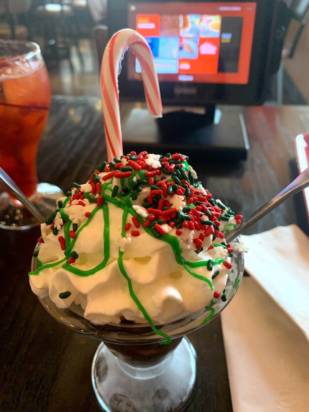 Red Robin Gourmet Burgers and Brews | restaurant | 11010 Lavender Hill Dr building 8b, Las Vegas, NV 89135, USA | 7022580948 OR +1 702-258-0948