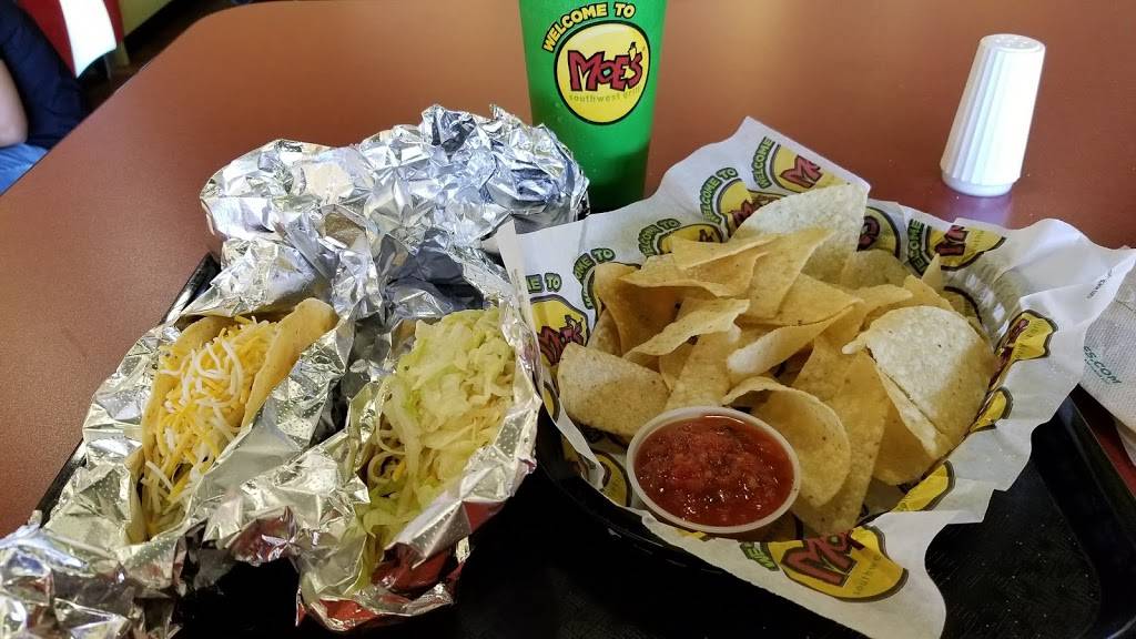 Moes Southwest Grill | restaurant | 722 N Main St, West Hartford, CT 06117, USA | 8602064283 OR +1 860-206-4283