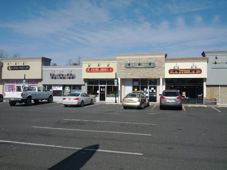 Salernos Pizzeria | restaurant | 80 Bethany Rd, Hazlet, NJ 07730, USA | 7322649515 OR +1 732-264-9515