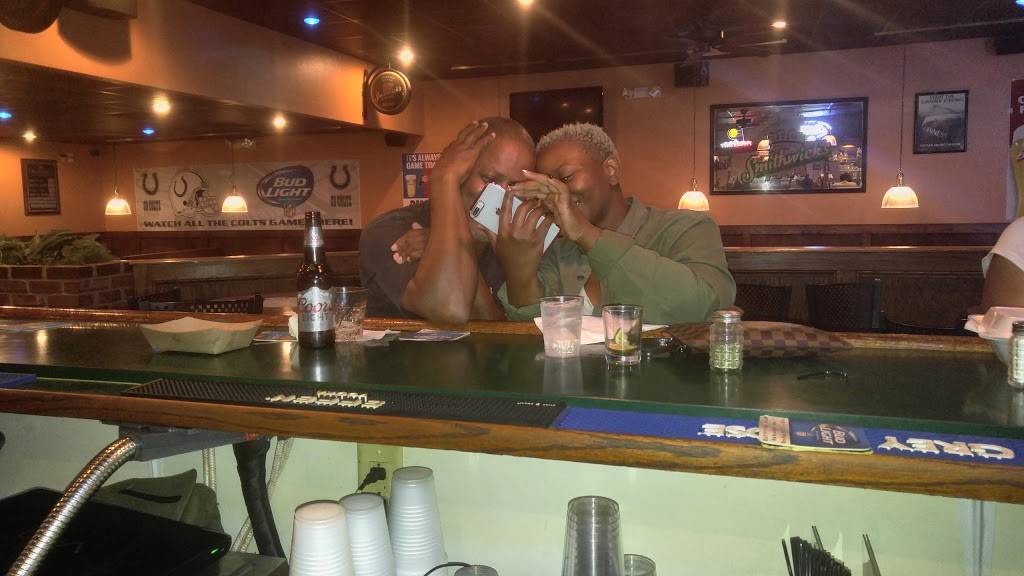 Peace of Mind Pub & Eatery | restaurant | 5500 Emerson Way, Indianapolis, IN 46226, USA | 3174058475 OR +1 317-405-8475