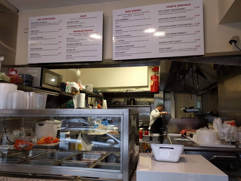 Thai Singha House Express | restaurant | 106 S 20th St, Philadelphia, PA 19103, USA | 2155676868 OR +1 215-567-6868