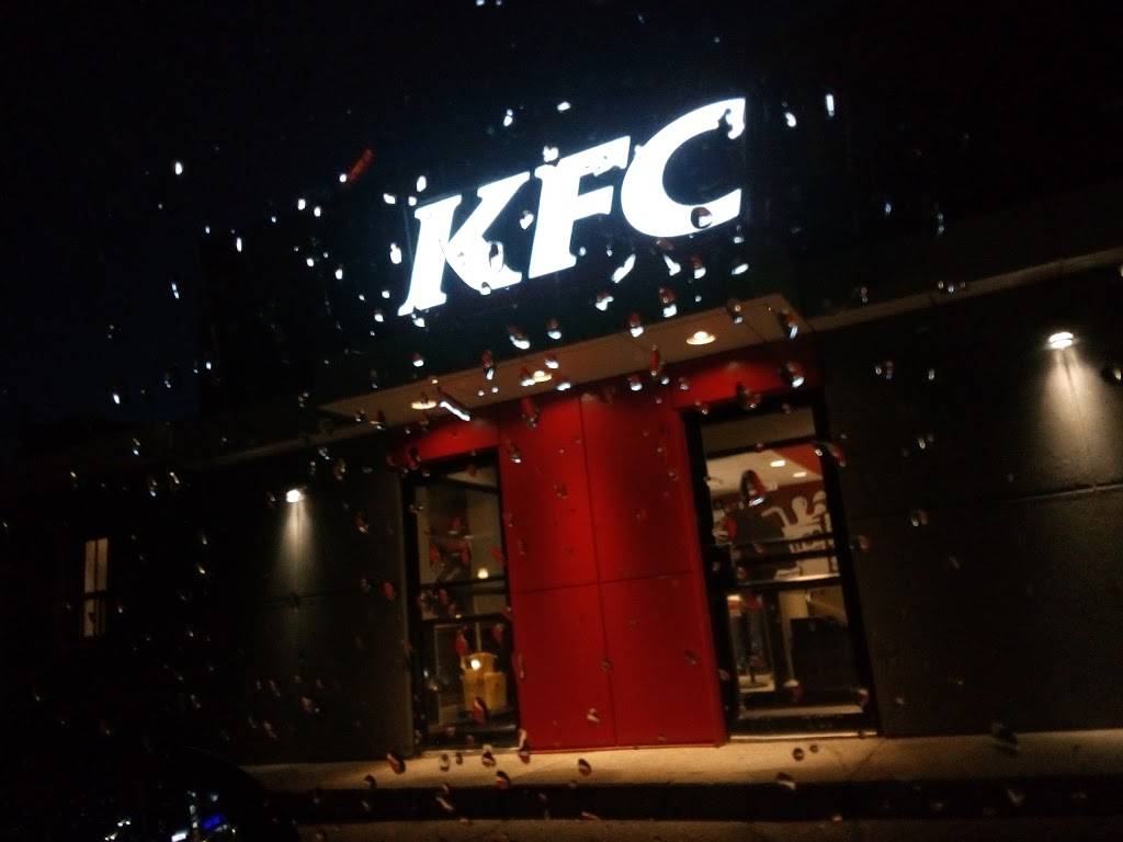 KFC | meal delivery | 507 Division St, Cobourg, ON K9A 3S3, Canada | 9053727711 OR +1 905-372-7711