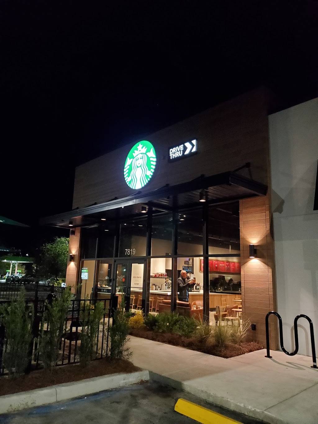 Starbucks | cafe | 7819 SW State Rd 200, Ocala, FL 34476, USA | 3524560704 OR +1 352-456-0704