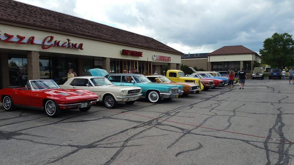 Pizza Cucina | restaurant | 12 E Merchants Dr, Oswego, IL 60543, USA | 6308449600 OR +1 630-844-9600