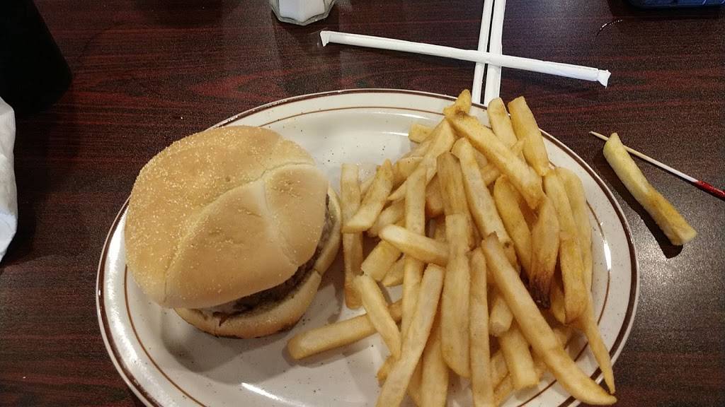 Pipers Grill & Brew | restaurant | 7990 N Alger Rd, Alma, MI 48801, USA | 9892859108 OR +1 989-285-9108