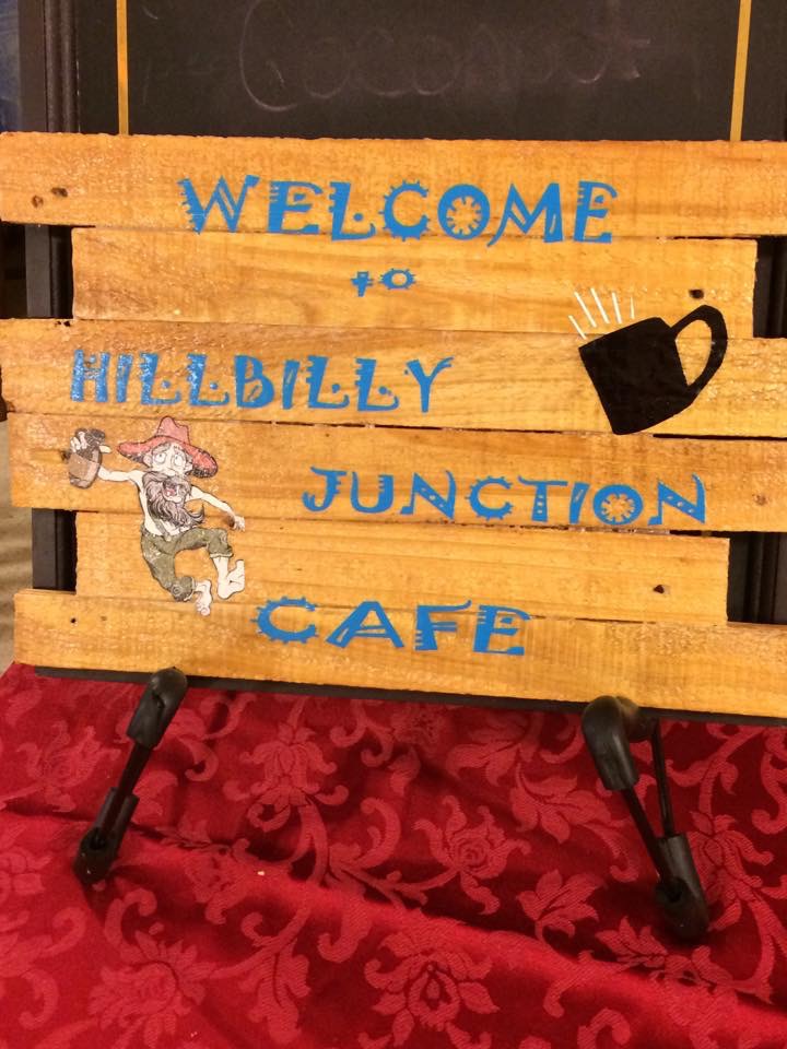 Hillbilly Junction | restaurant | 12859 AR-115, Maynard, AR 72444, USA | 8702025052 OR +1 870-202-5052