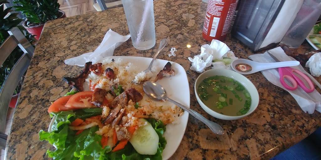Pho Dūng | restaurant | 13211 Bellaire Blvd, Houston, TX 77083, USA | 2815307722 OR +1 281-530-7722