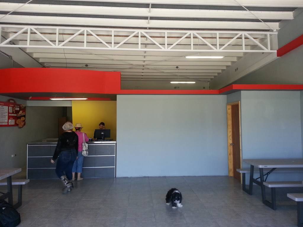 Pizza Planet | restaurant | Blvd. Ignacio Allende, Rogelio Appel Chacon, 22819 Ensenada, B.C., Mexico | 016461560813 OR +52 646 156 0813