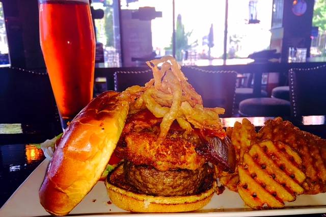 Monty Gaels Tavern & Grill | restaurant | 4356 N Leavitt St, Chicago, IL 60618, USA | 7732794900 OR +1 773-279-4900