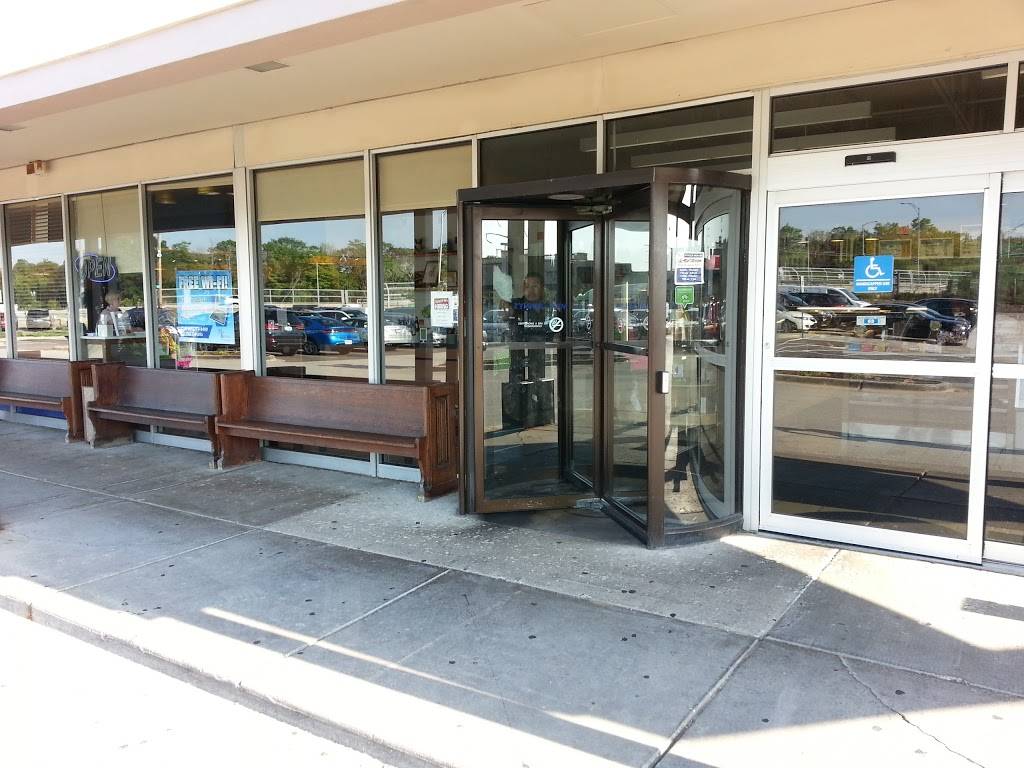 Max and Bennys Restaurant | restaurant | 461 Waukegan Rd, Northbrook, IL 60062, USA | 8472729490 OR +1 847-272-9490