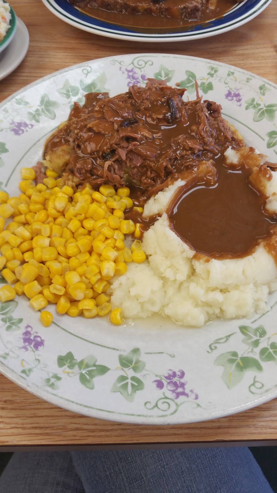 Smillies Family Restaurant | restaurant | 6557 PA-819, Mt Pleasant, PA 15666, USA | 7245475611 OR +1 724-547-5611