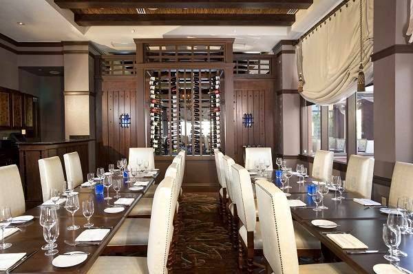 Deep Blu Seafood Grille | night club | 14651 Chelonia Pkwy, Orlando, FL 32821, USA | 4073902420 OR +1 407-390-2420