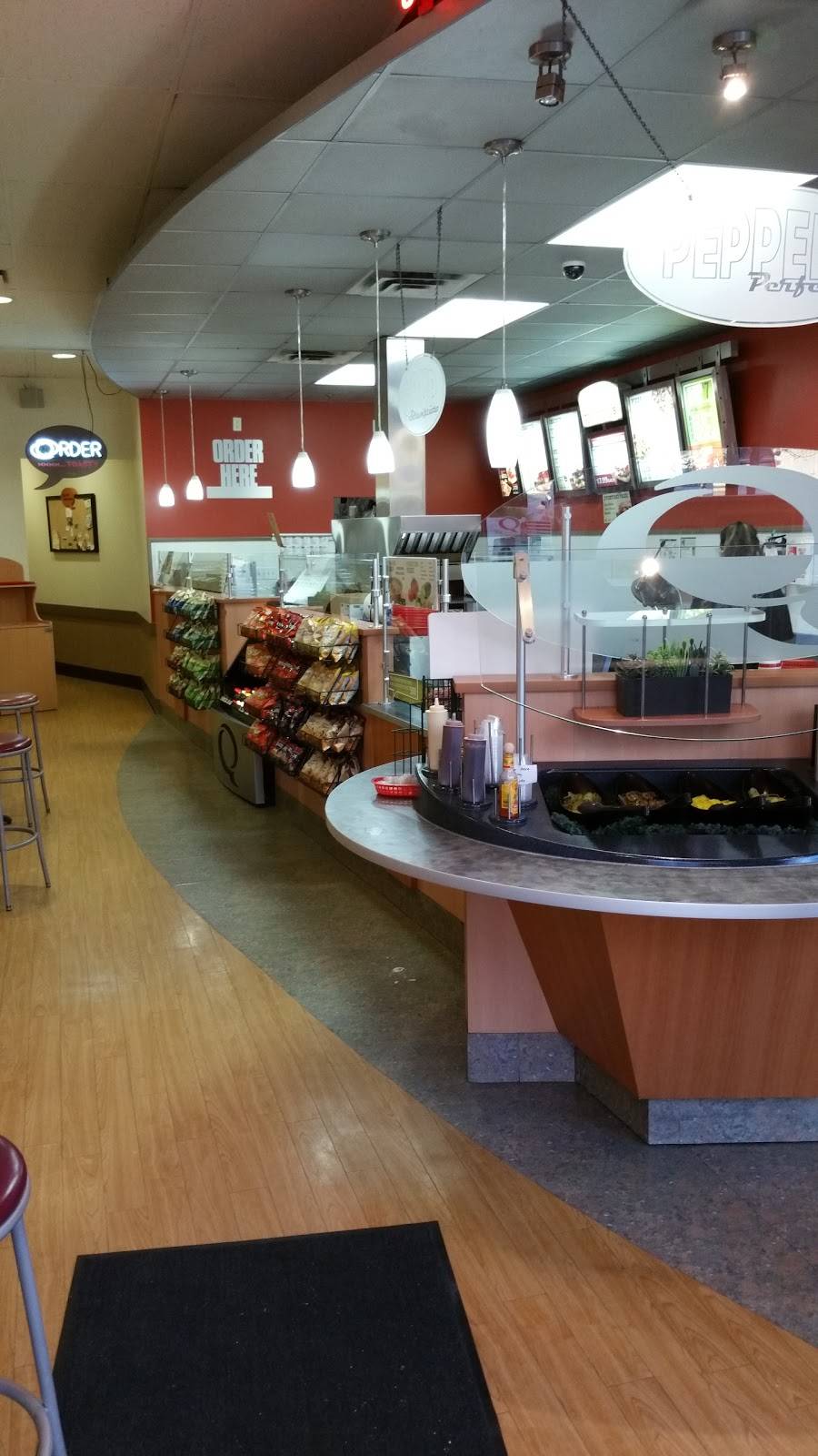 Quiznos | restaurant | 1100 Golf Links Rd Unit 3, Ancaster, ON L9K 1J8, Canada | 9053047821 OR +1 905-304-7821