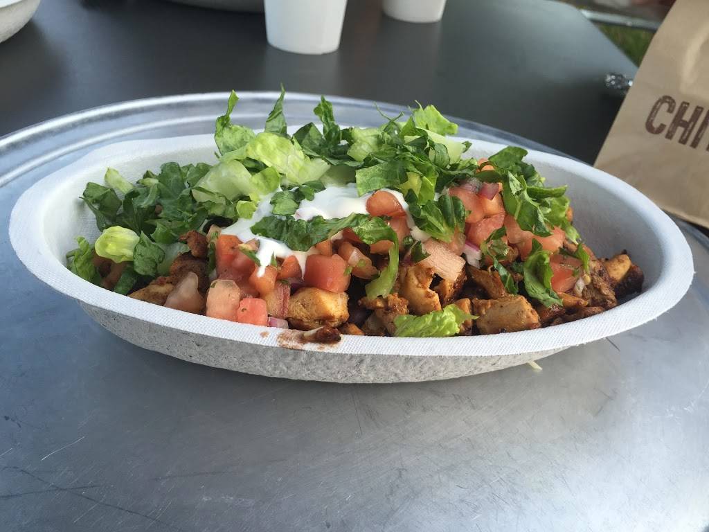 Chipotle Mexican Grill | restaurant | 1250 Fording Island Rd Ste A, Bluffton, SC 29910, USA | 8438362442 OR +1 843-836-2442