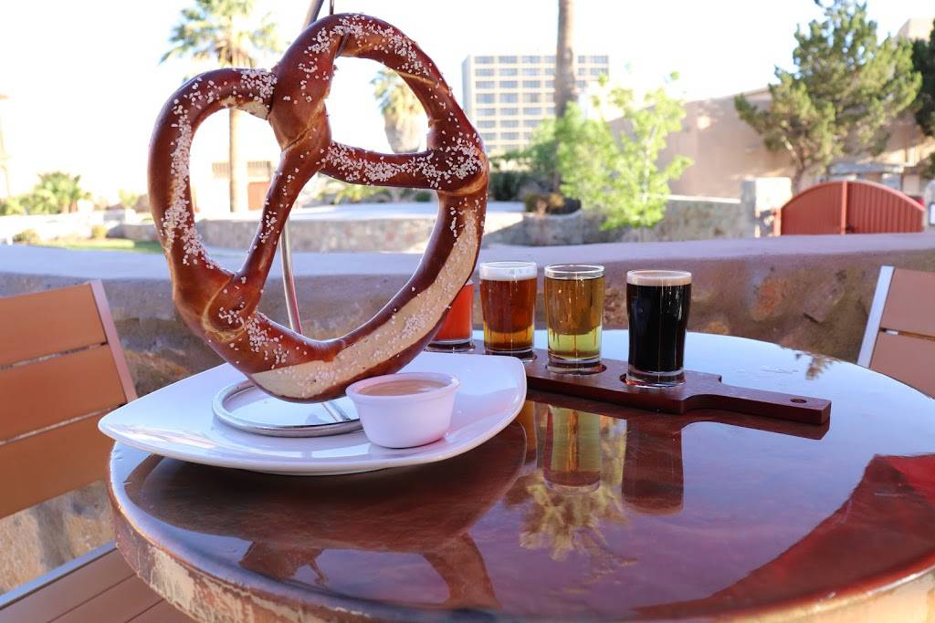 Broken Spoke Taphouse | restaurant | 302 S Main St suite c, Las Cruces, NM 88001, USA | 5753238051 OR +1 575-323-8051