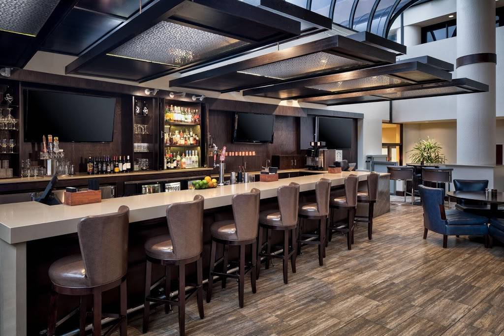 Whiskey Tango Bar & Grill | restaurant | 4440 W John Carpenter Fwy, Irving, TX 75063, USA | 9729298400 OR +1 972-929-8400