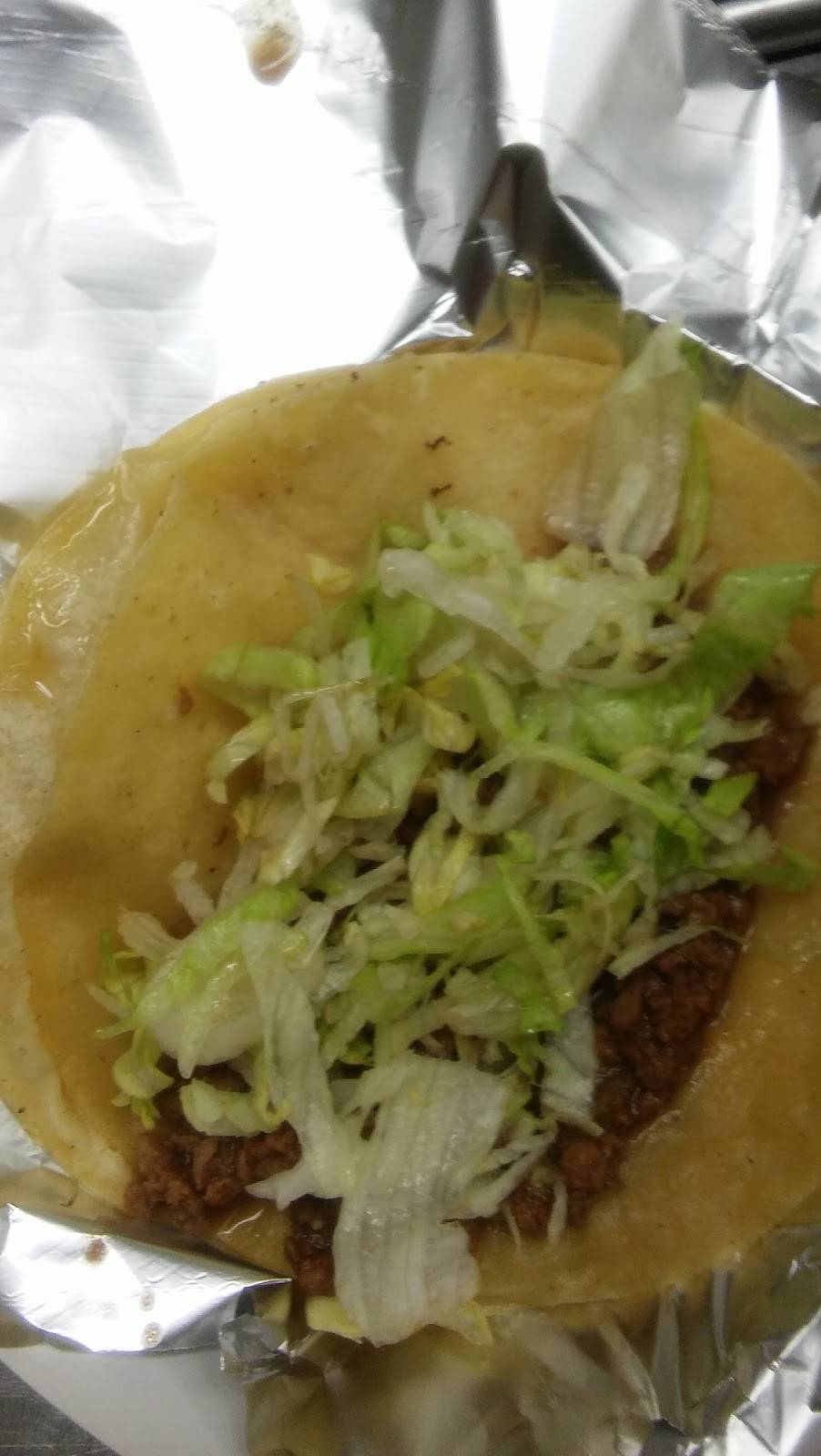 Peeples Taco Place | restaurant | 5944 W Chicago Ave, Chicago, IL 60651, USA | 7736267699 OR +1 773-626-7699