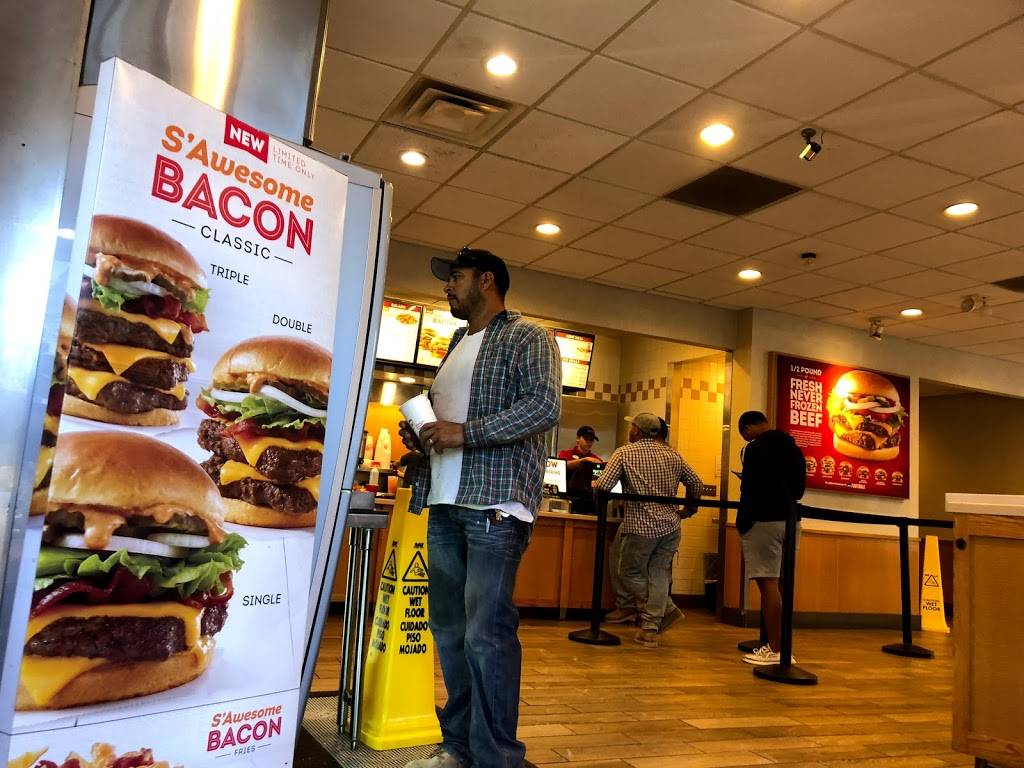 Wendys | restaurant | 12614 Limonite Ave, Corona, CA 92880, USA | 9517351274 OR +1 951-735-1274