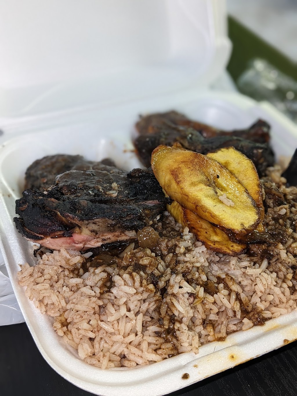 Bellgordons Caribbean Restaurant | restaurant | 11443 W Oakland Park Blvd, Sunrise, FL 33323, USA | 7542005104 OR +1 754-200-5104