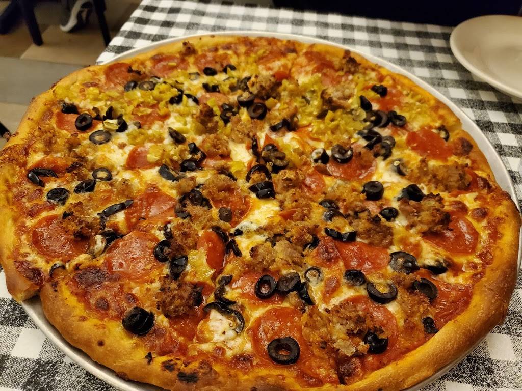 Mama Santas | restaurant | 12301 Mayfield Rd, Cleveland, OH 44106, USA | 2164212159 OR +1 216-421-2159